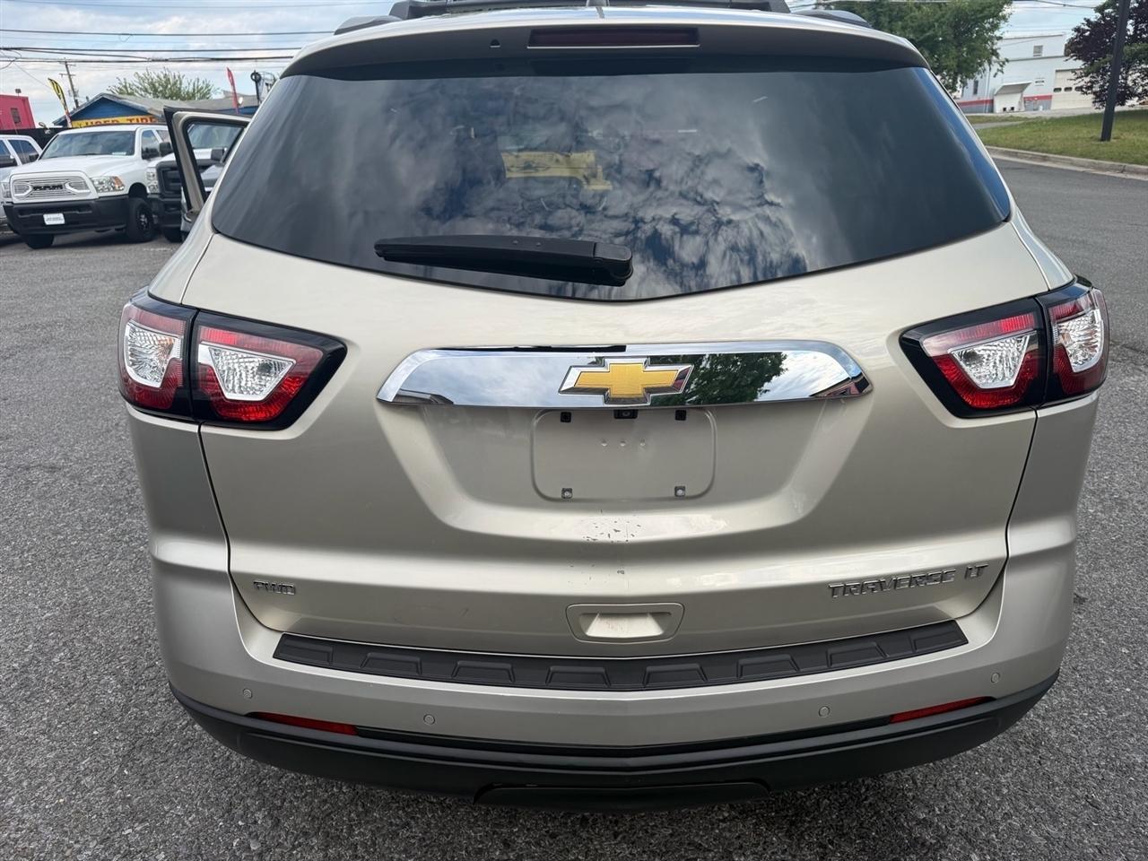 Chevrolet Traverse AWD 4dr LT w/1LT 2015