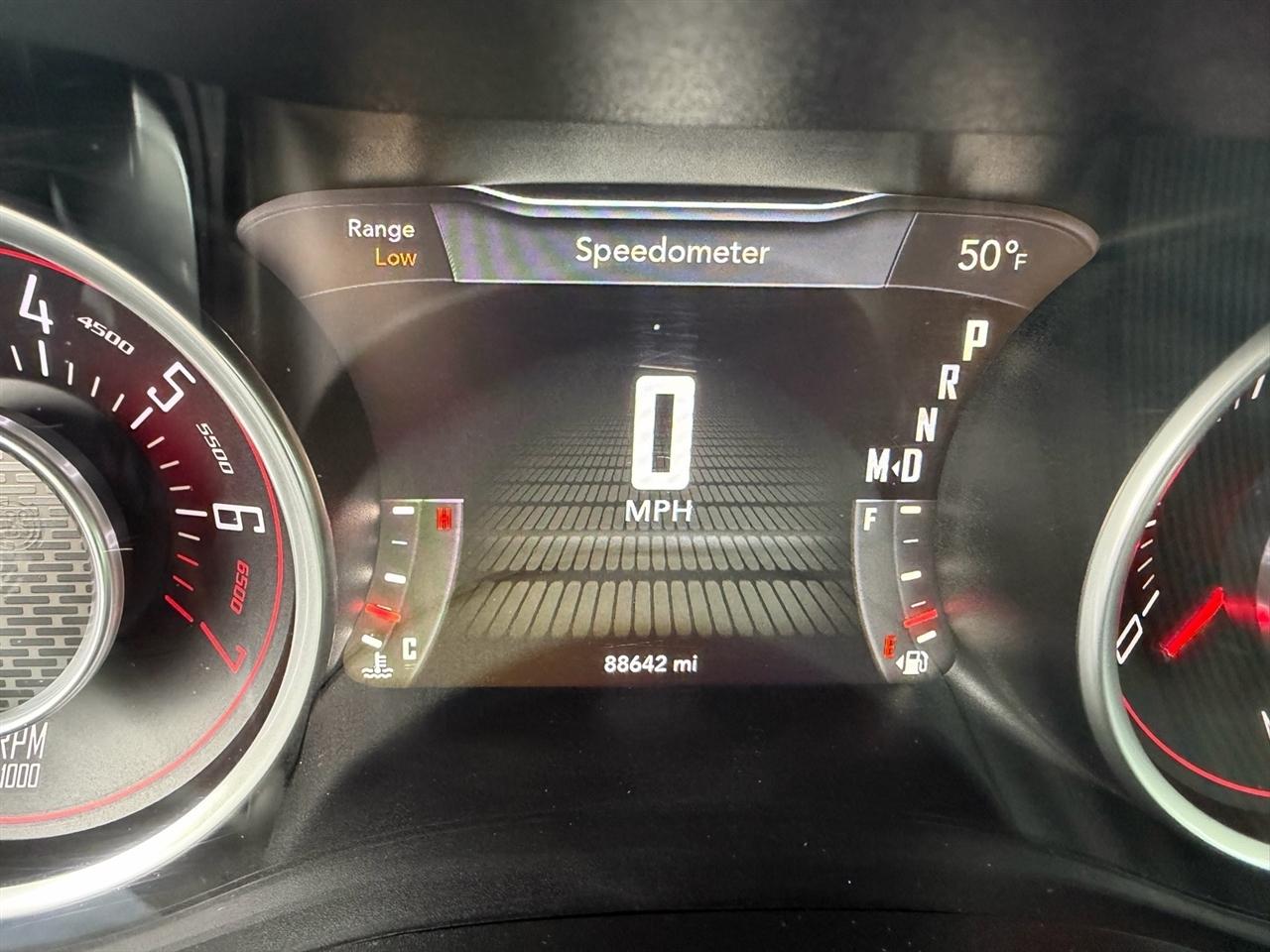 Dodge Challenger 2dr Cpe SXT 2015
