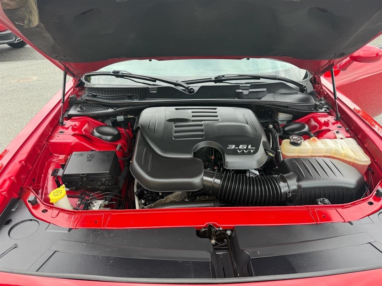 Dodge Challenger 2dr Cpe SXT 2015