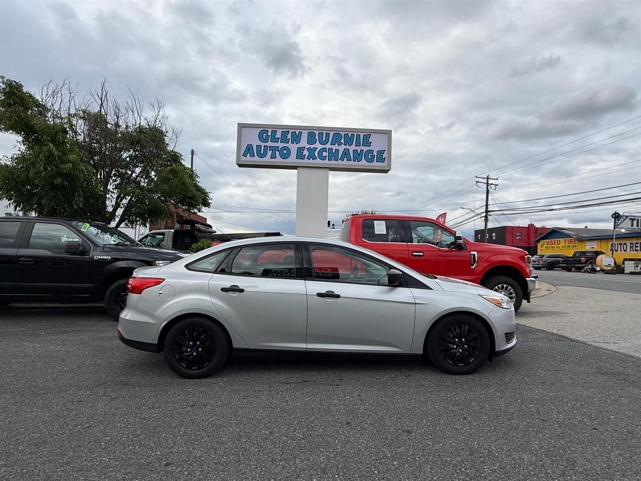 Ford Focus 4dr Sdn S 2016