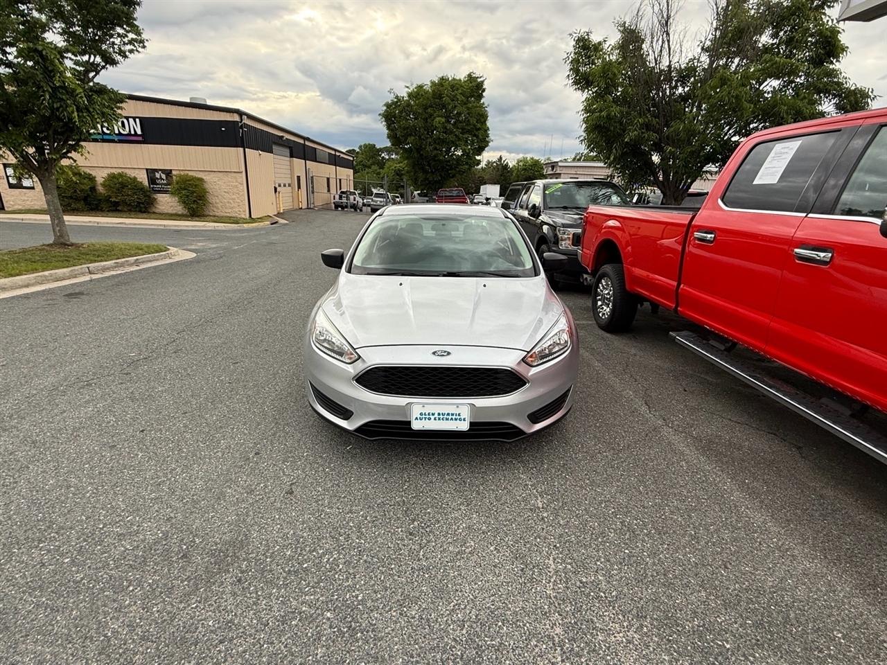 Ford Focus 4dr Sdn S 2016