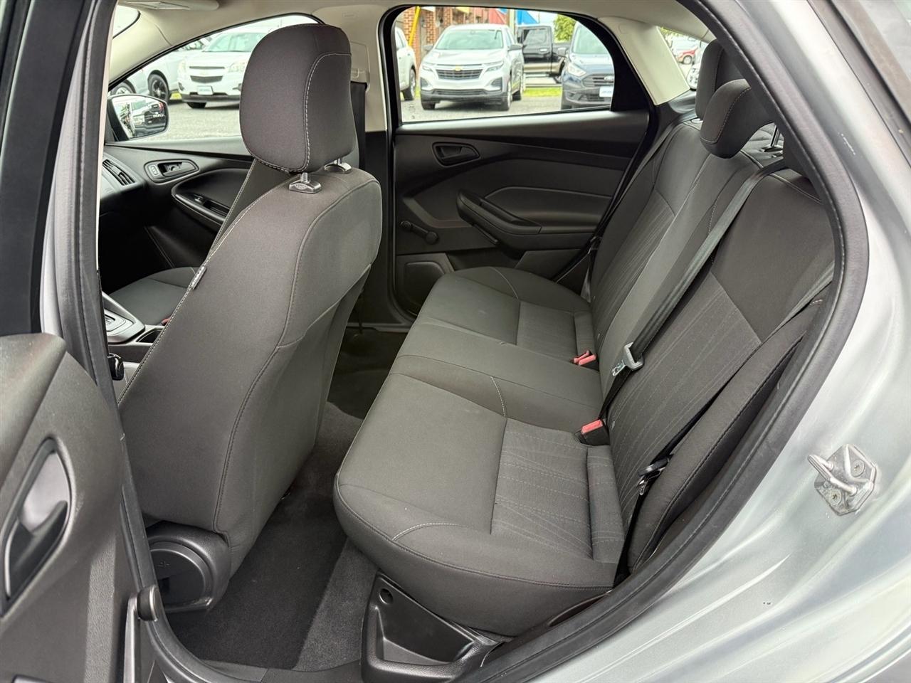 Ford Focus 4dr Sdn S 2016