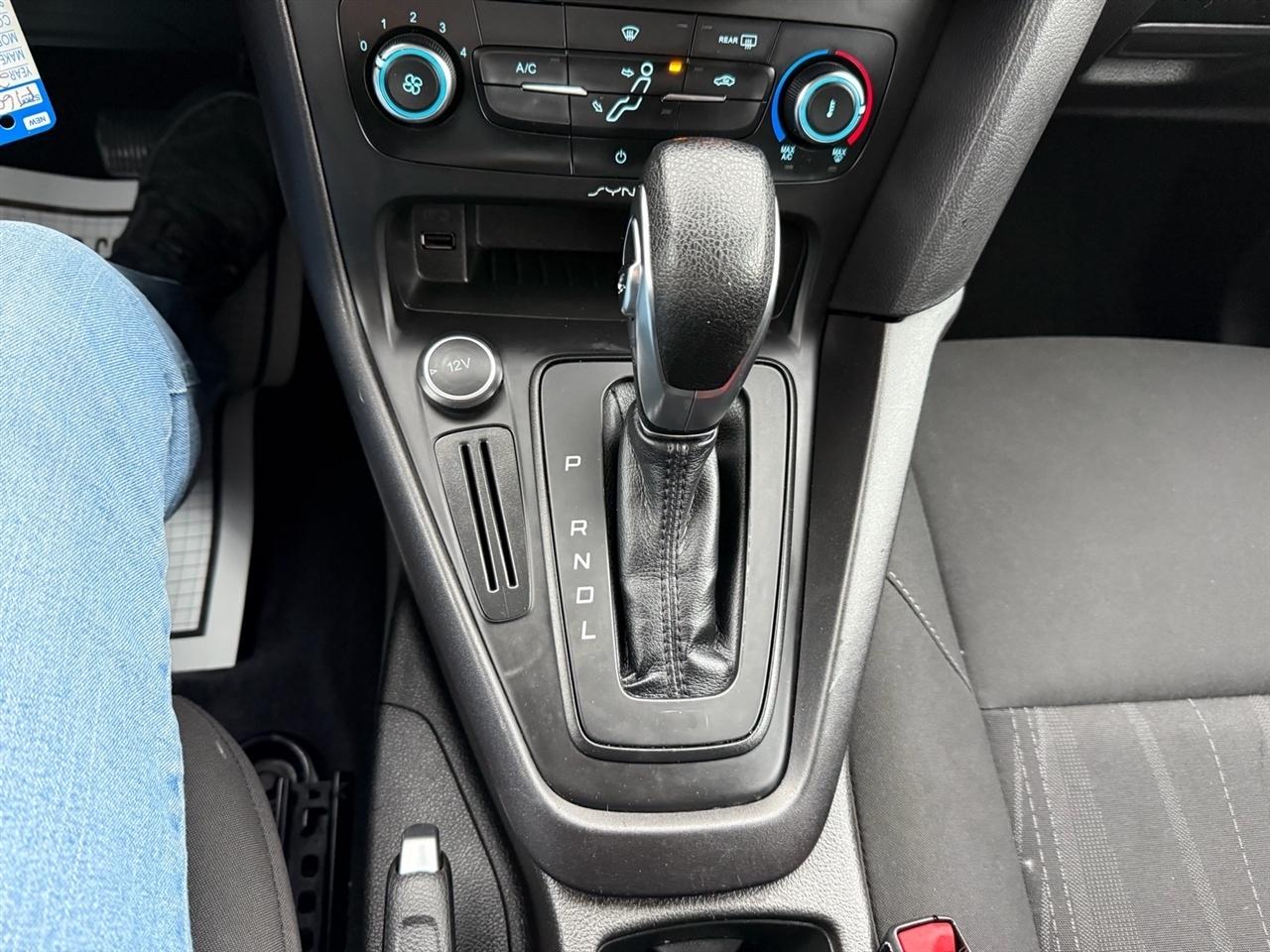 Ford Focus 4dr Sdn S 2016