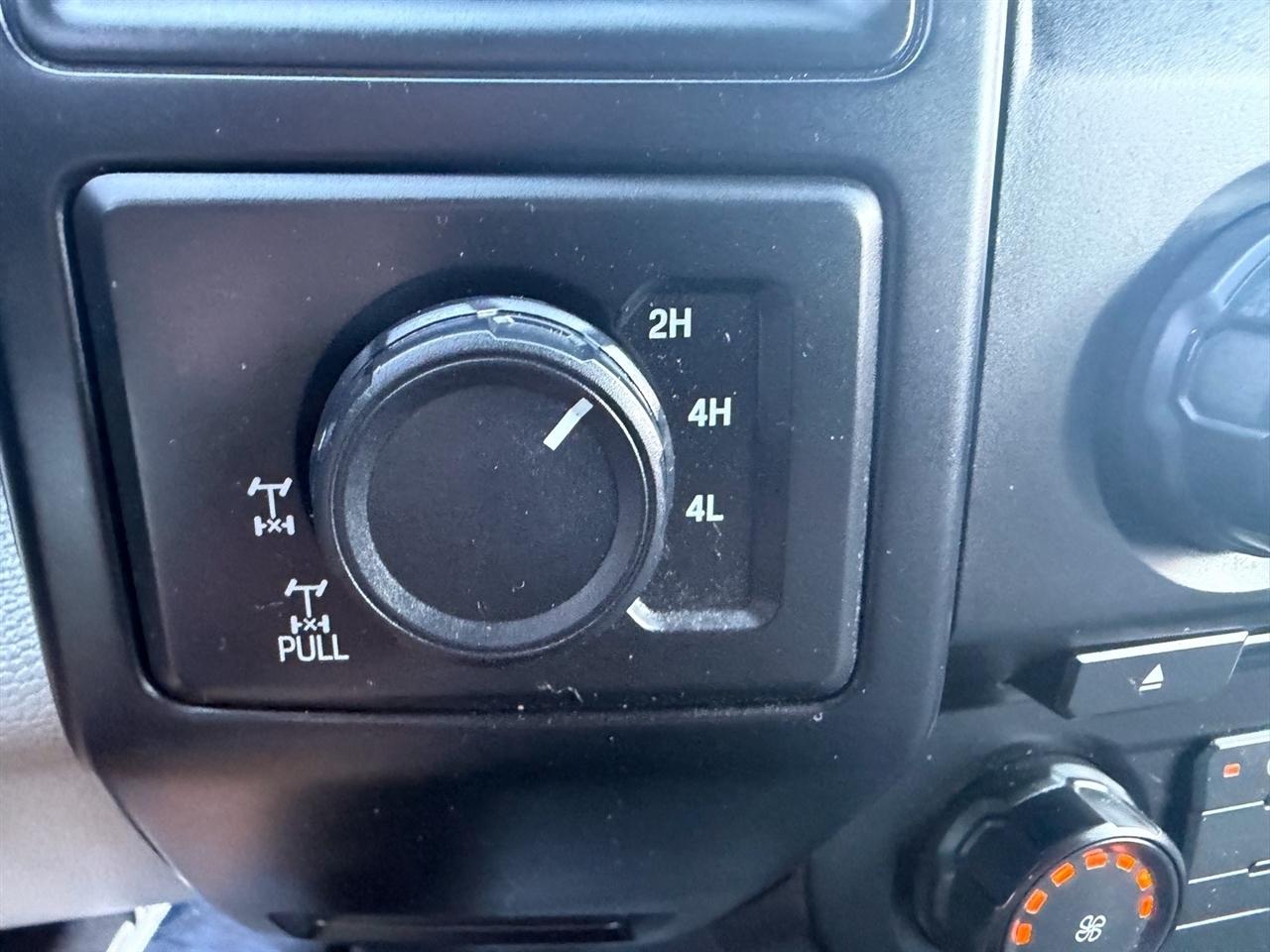 Ford F-150 4WD SuperCab 145" XLT 2016
