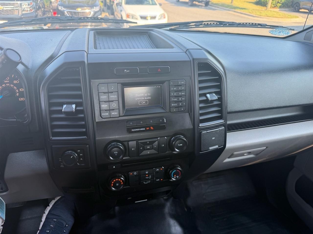 Ford F-150 4WD SuperCab 145" XLT 2016