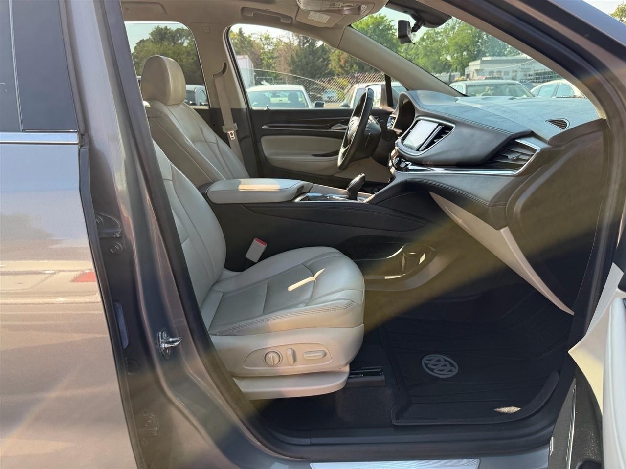 Buick Enclave FWD 4dr Premium 2018