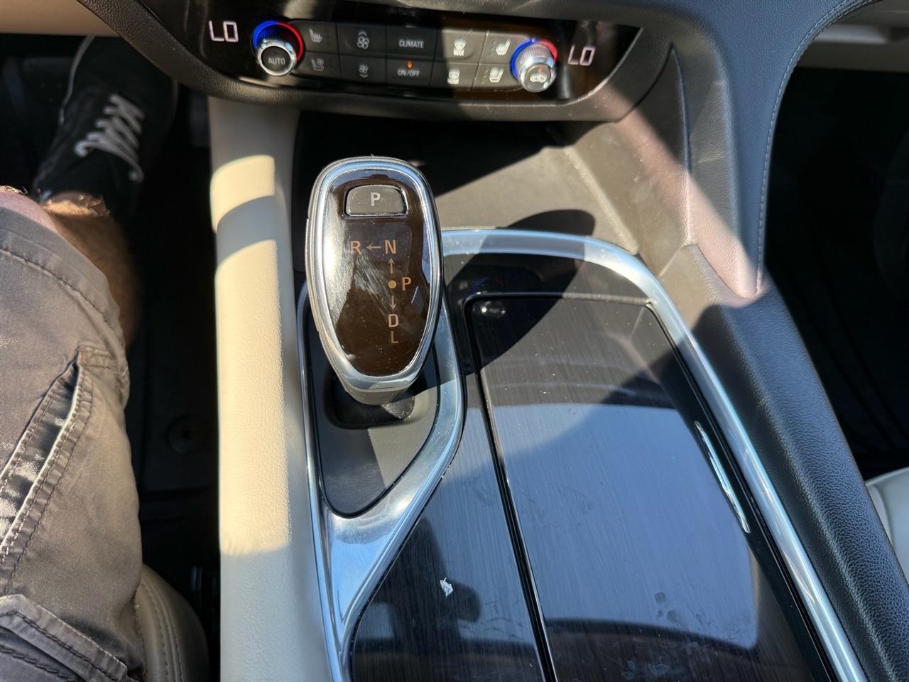 Buick Enclave FWD 4dr Premium 2018