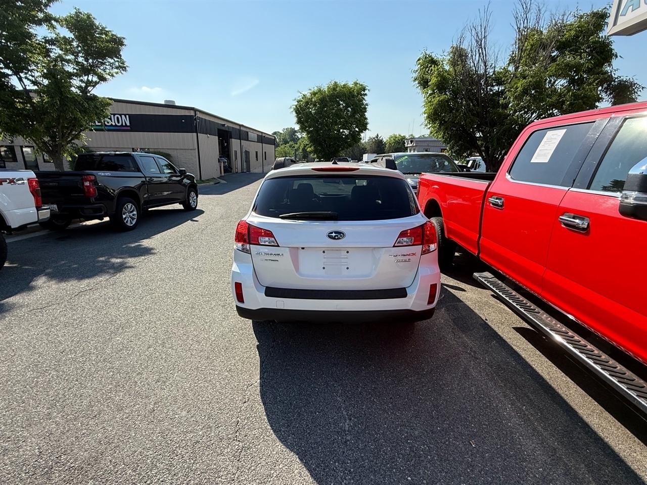 Subaru Outback 4dr Wgn H4 Auto 2.5i Premium 2014