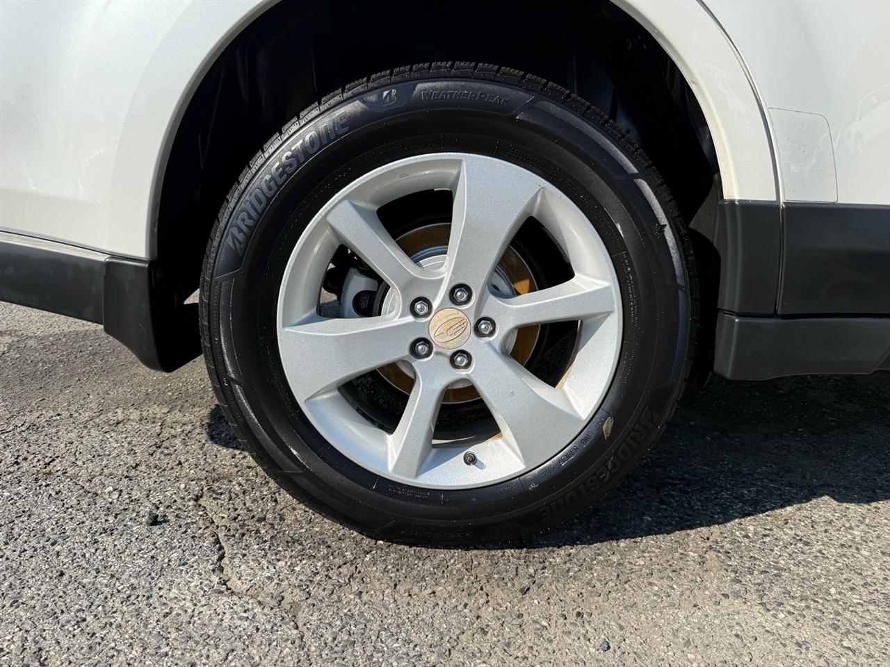 Subaru Outback 4dr Wgn H4 Auto 2.5i Premium 2014