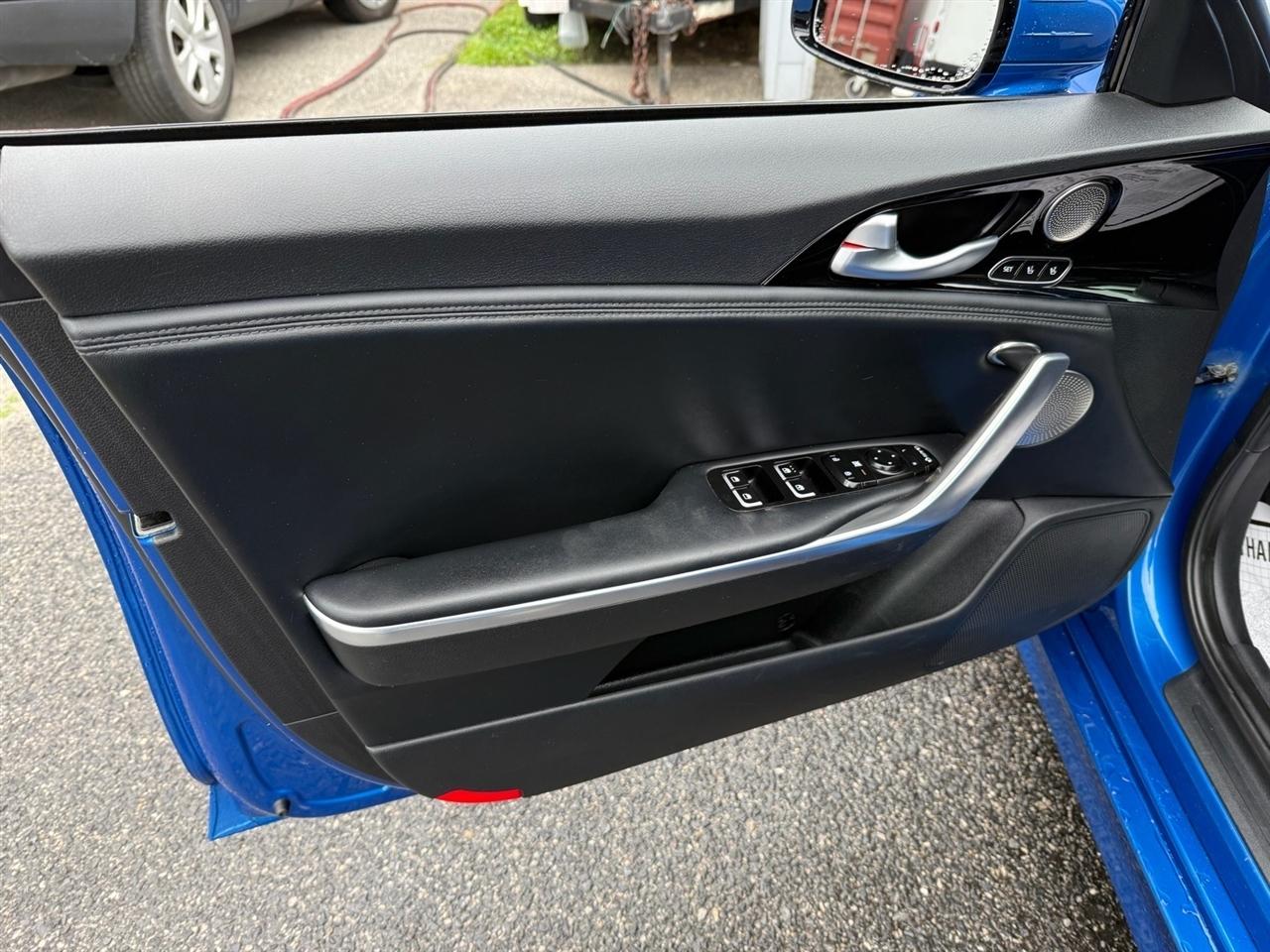 Kia Stinger Premium 4D Sedan 2018