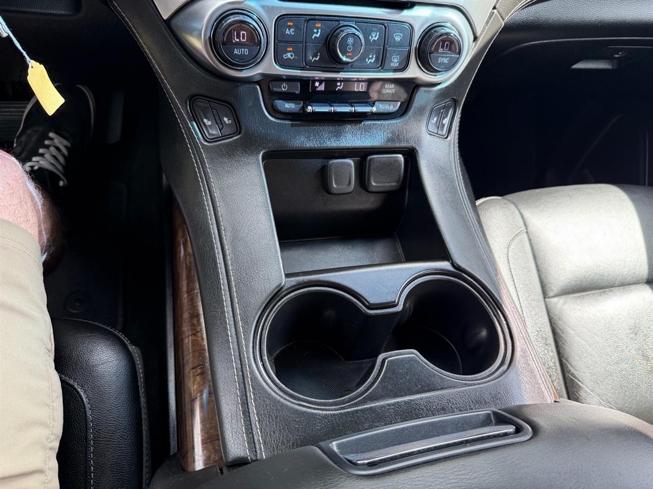 Chevrolet Tahoe 4WD 4dr LT 2017