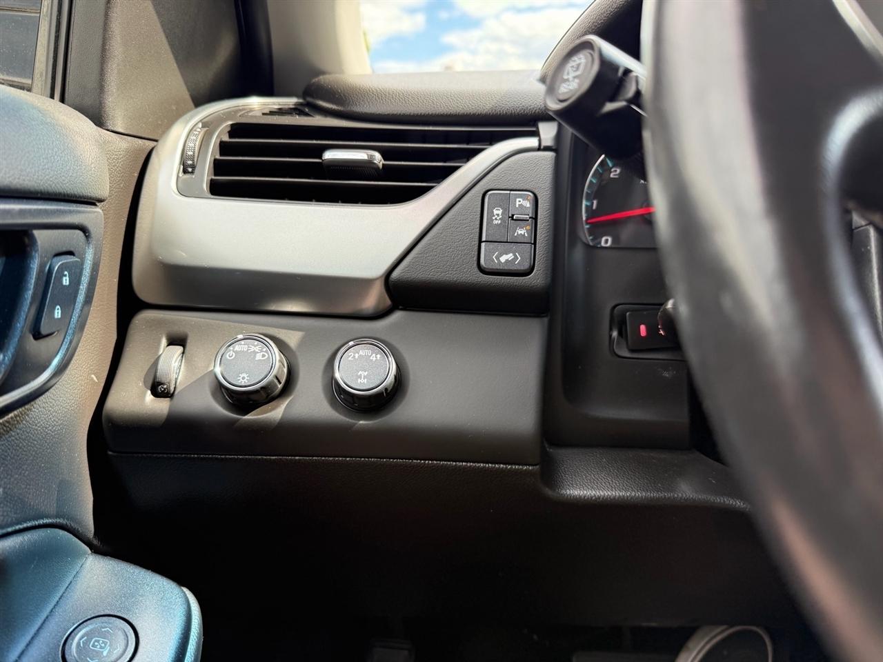 Chevrolet Tahoe 4WD 4dr LT 2017