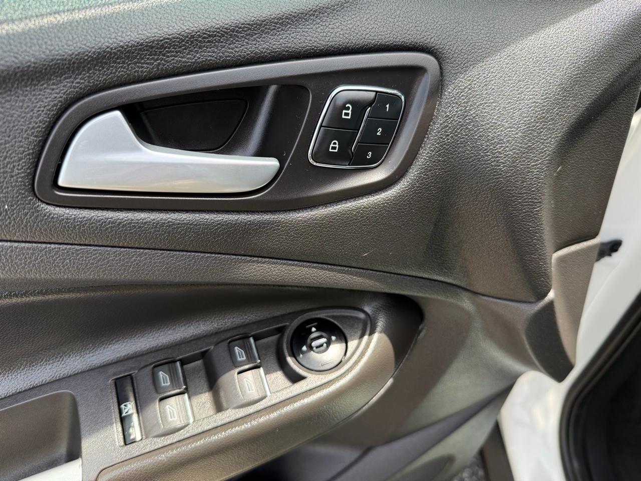 Ford Escape 4WD 4dr Titanium 2013