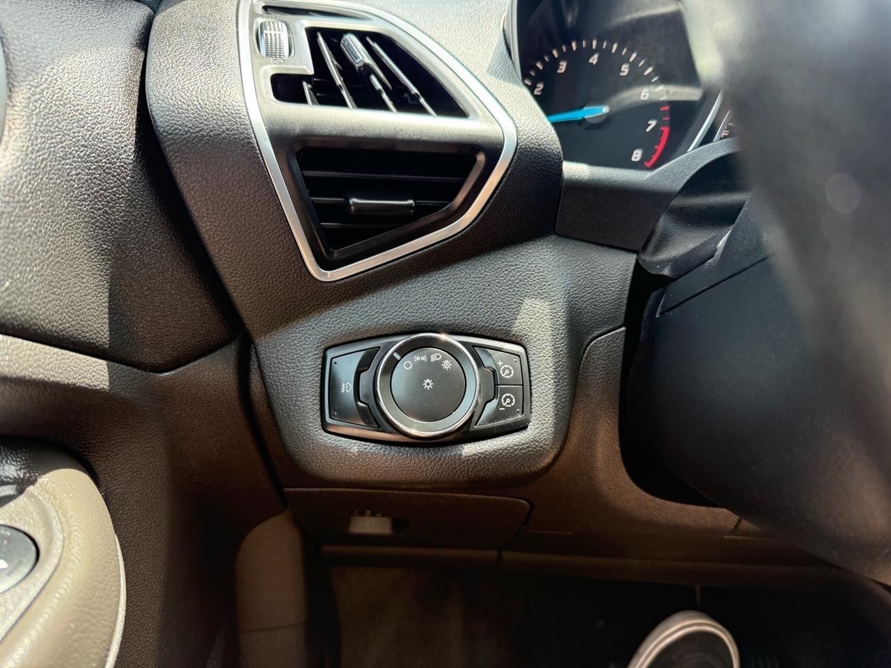 Ford Escape 4WD 4dr Titanium 2013
