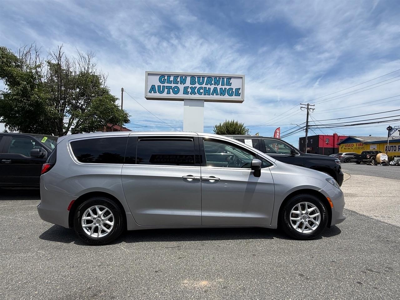 Chrysler Pacifica Touring FWD 2017