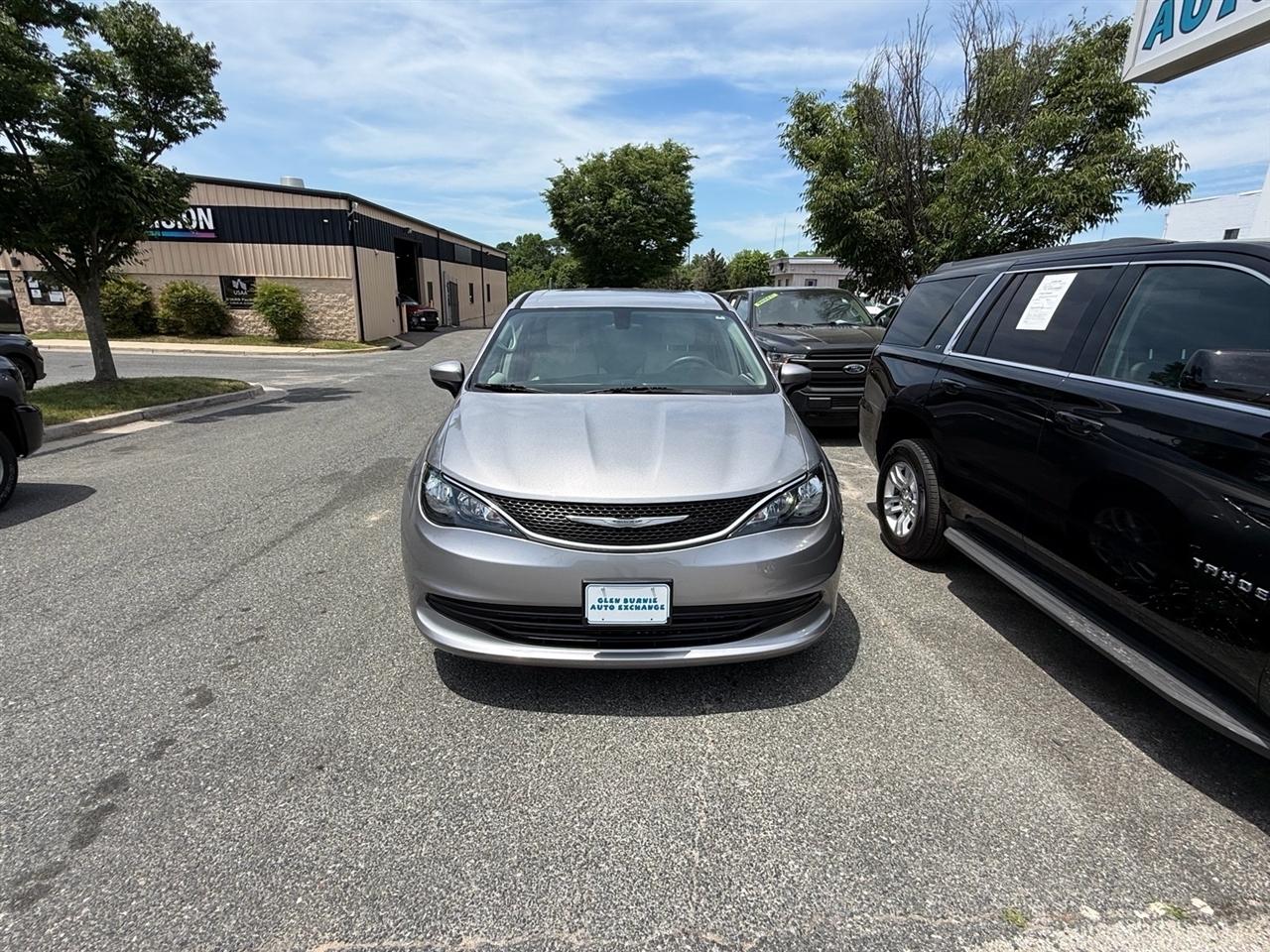 Chrysler Pacifica Touring FWD 2017