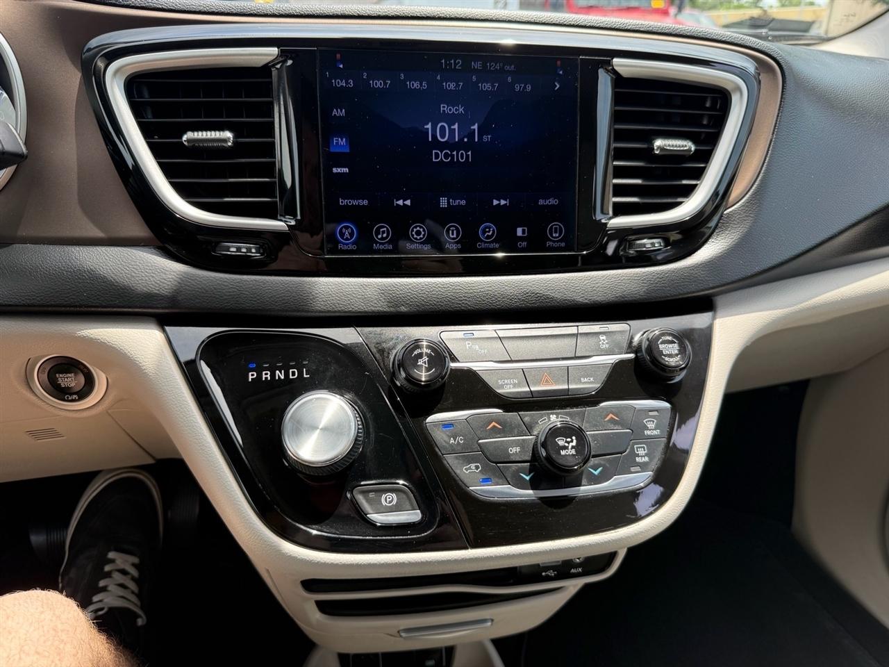 Chrysler Pacifica Touring FWD 2017