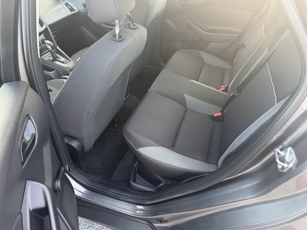 Ford Focus 4dr Sdn S 2014