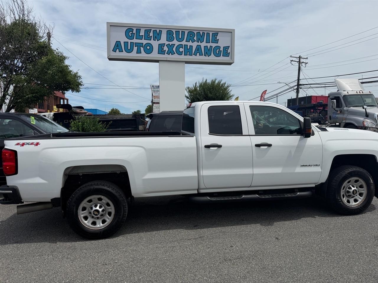 Chevrolet Silverado 3500HD Built After Aug 14 4WD Double Cab 158.1" Work Truck 2015