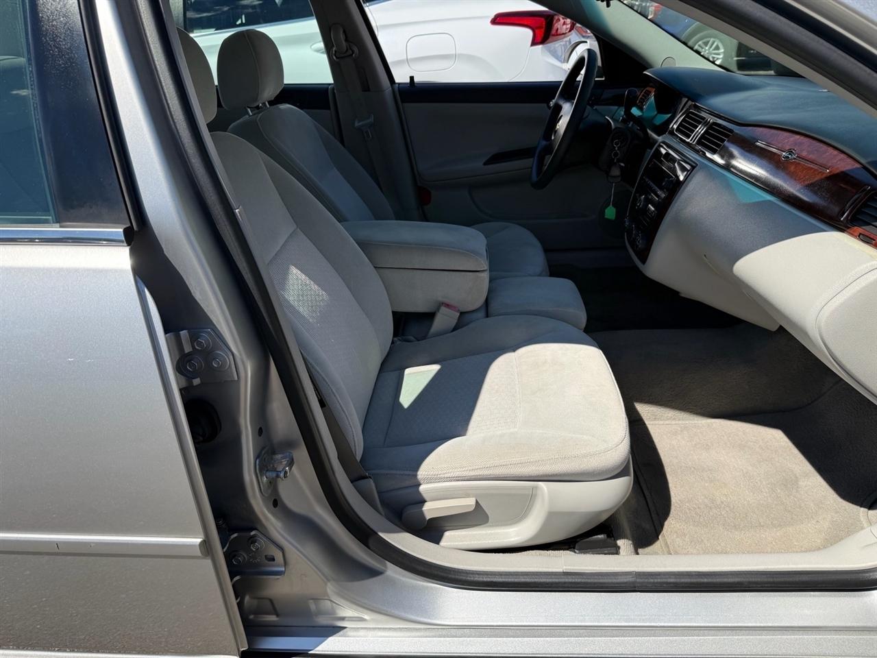 Chevrolet Impala 4dr Sdn LS 2006