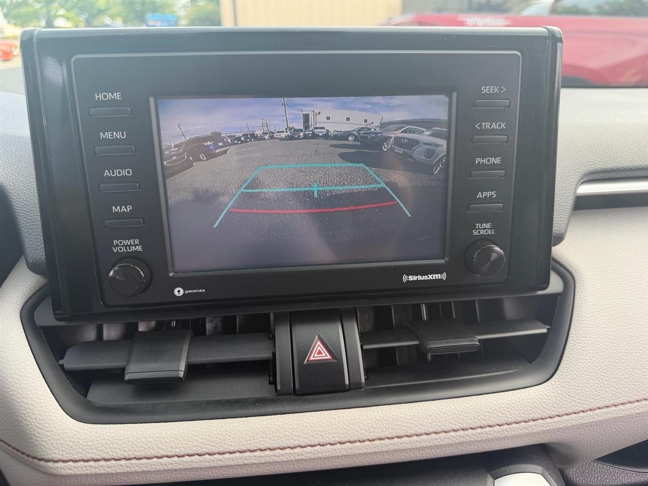 Toyota RAV4 XLE AWD (Natl) 2020