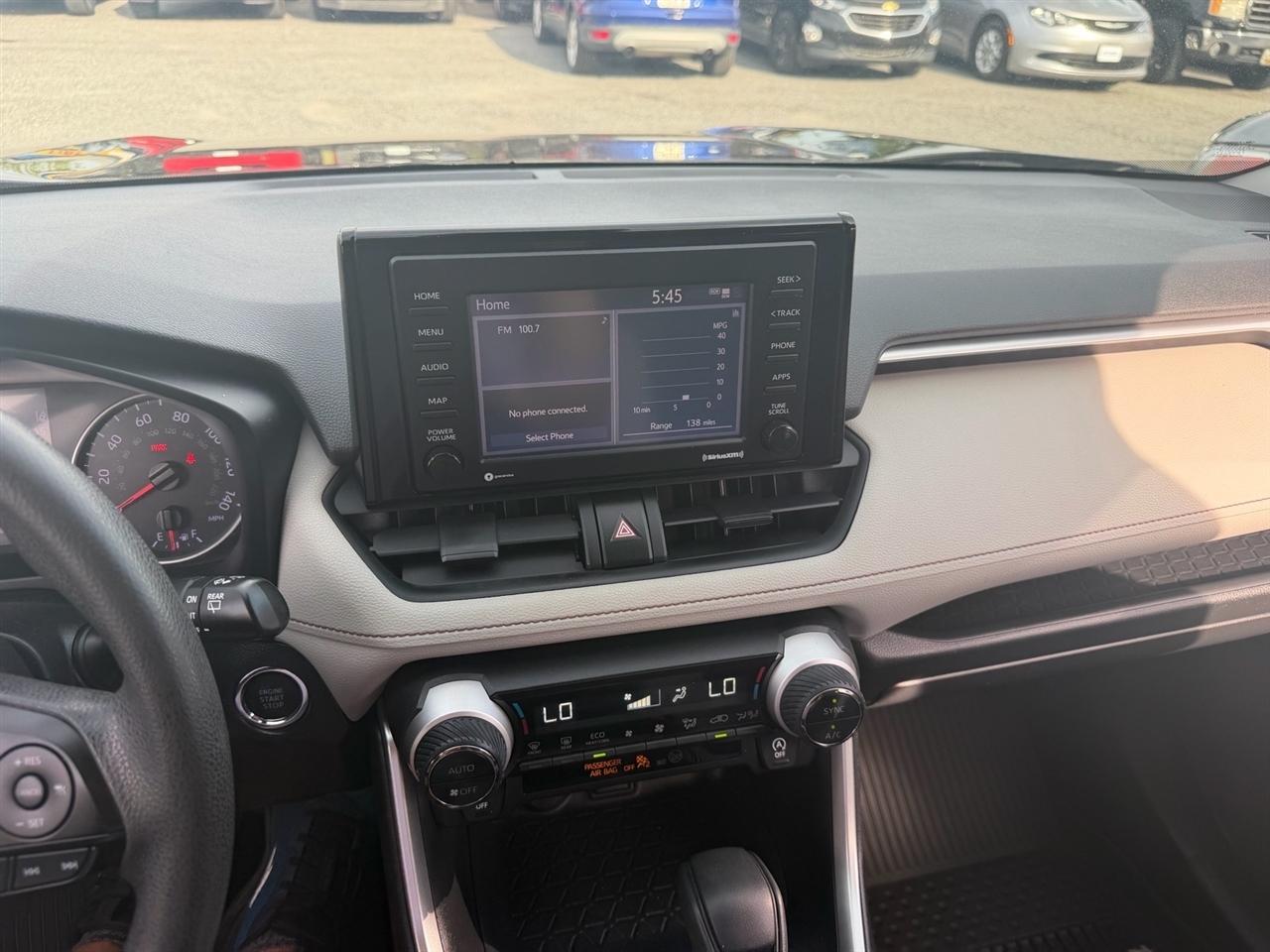 Toyota RAV4 XLE AWD (Natl) 2020