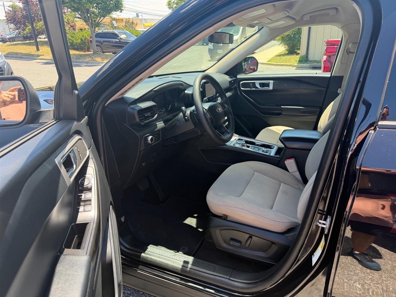 Ford Explorer Base 4WD 2020