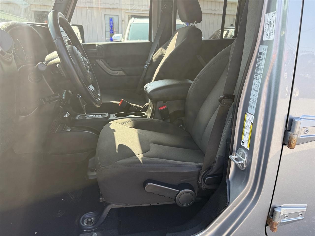 Jeep Wrangler Unlimited 4WD 4dr Sport 2015