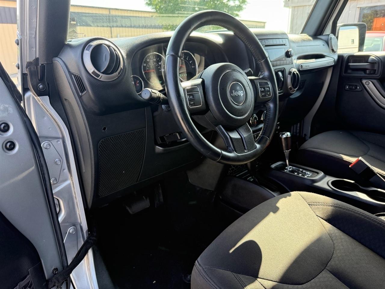 Jeep Wrangler Unlimited 4WD 4dr Sport 2015