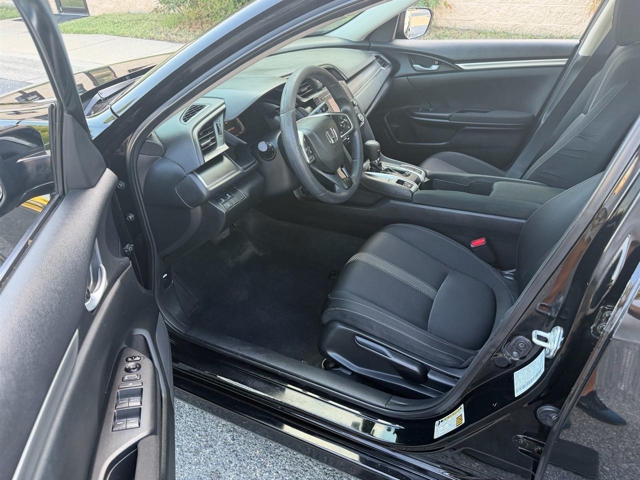 Honda Civic Sedan LX CVT 2021