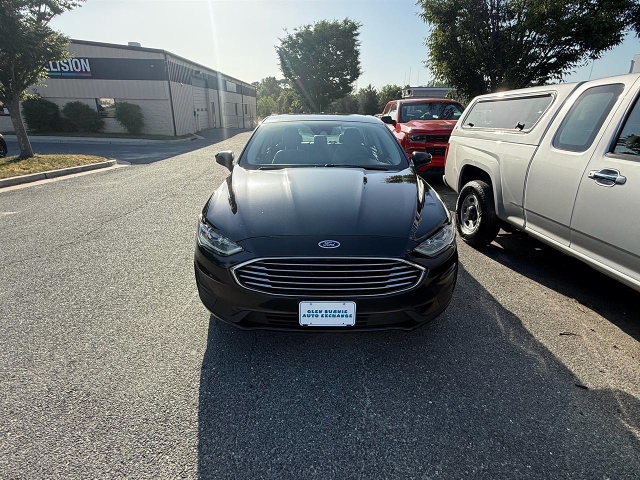 Ford Fusion S FWD 2019