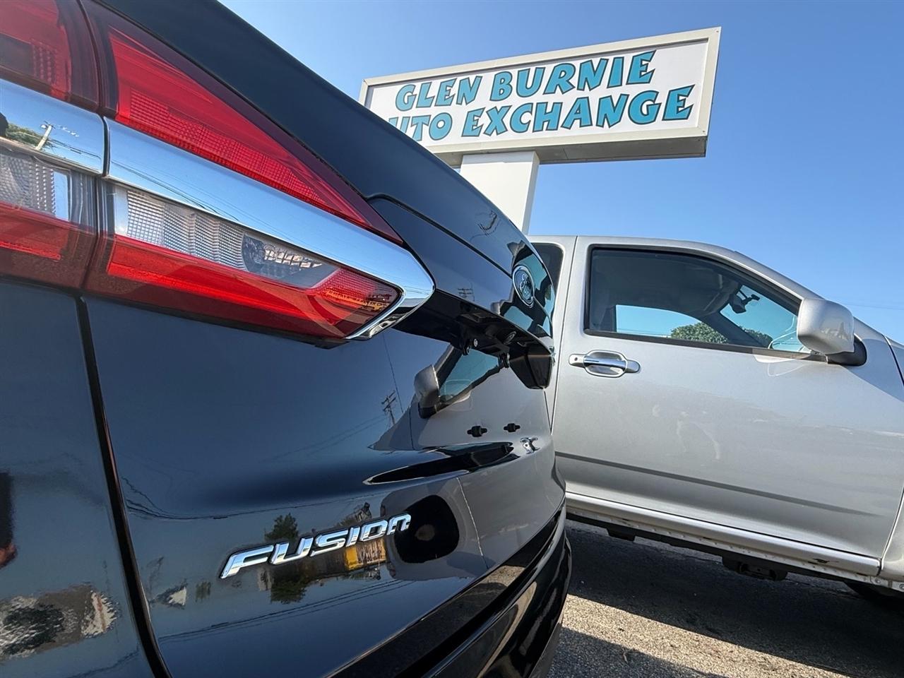Ford Fusion S FWD 2019
