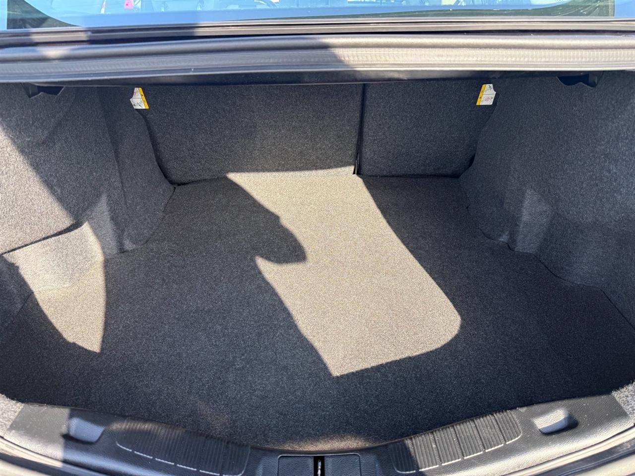 Ford Fusion S FWD 2019