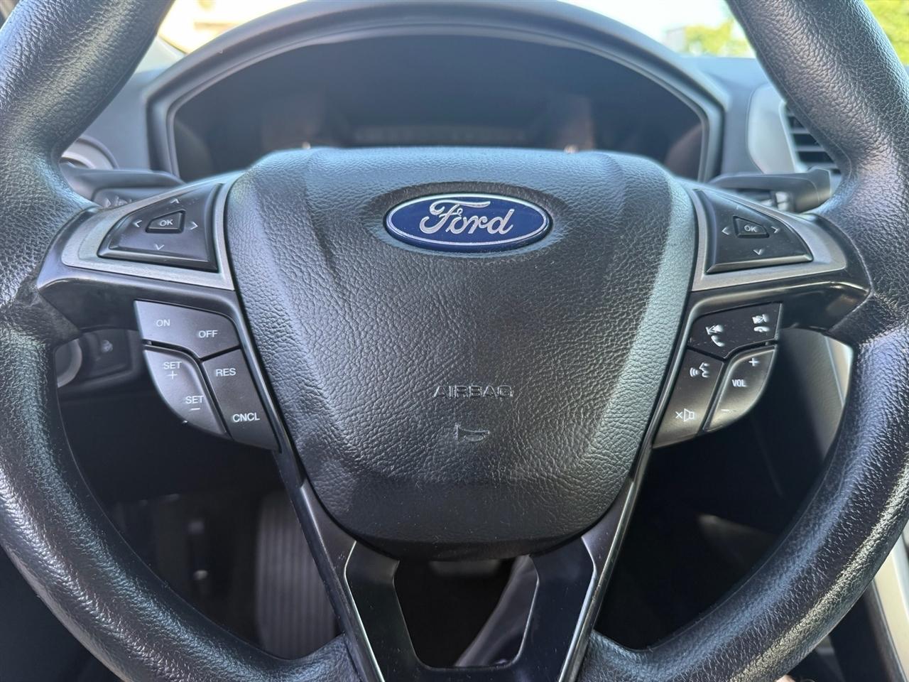 Ford Fusion S FWD 2019