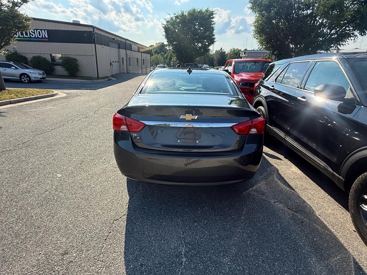 Chevrolet Impala 4dr Sdn LS w/1FL 2019