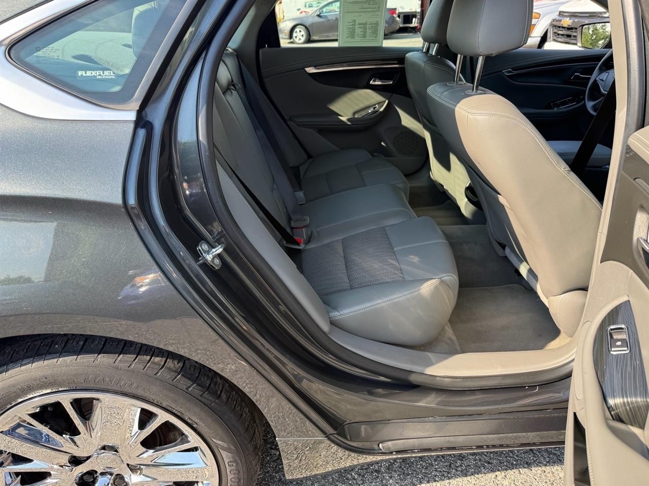 Chevrolet Impala 4dr Sdn LS w/1FL 2019