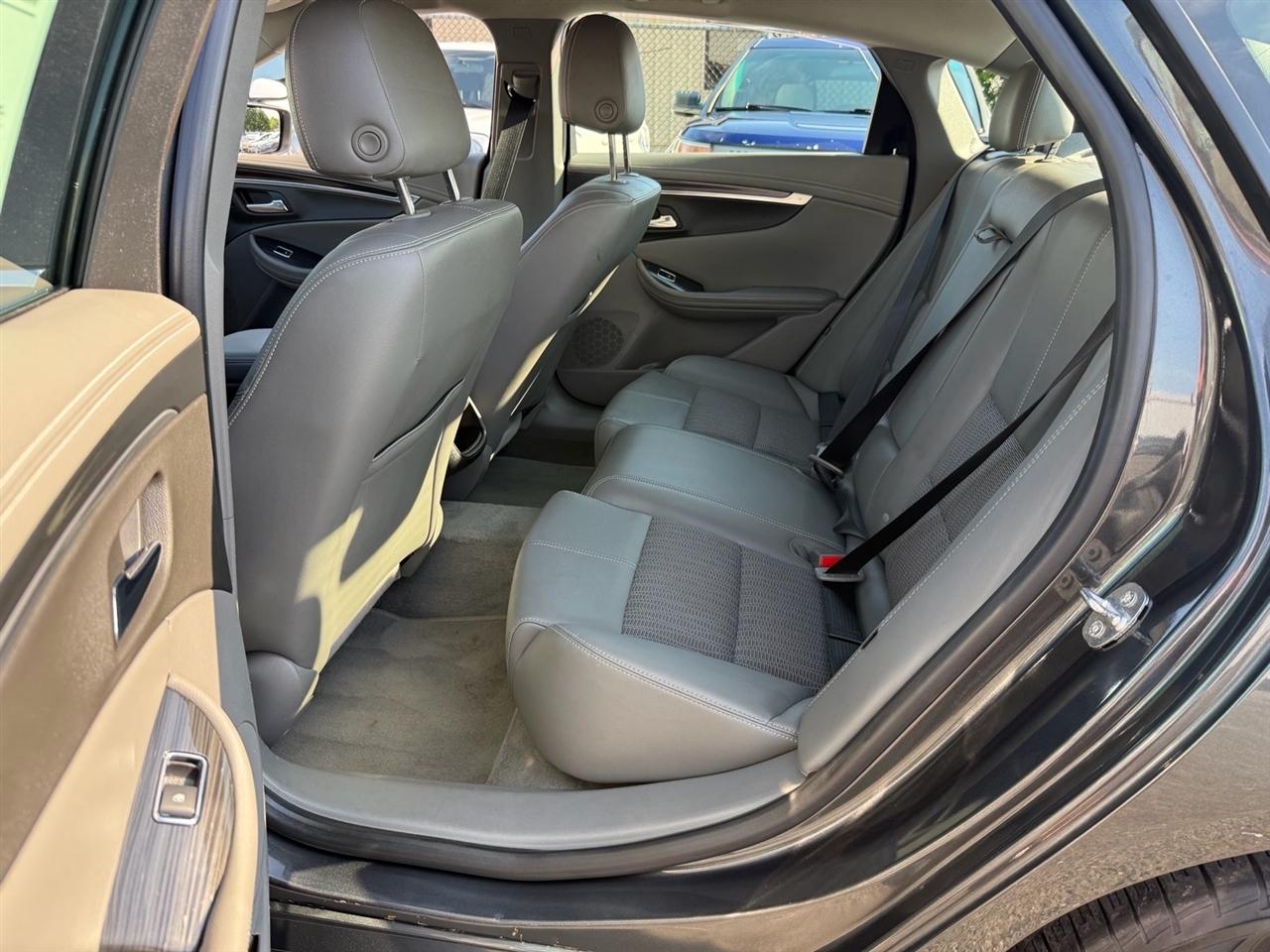 Chevrolet Impala 4dr Sdn LS w/1FL 2019