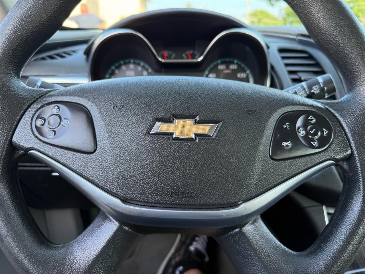 Chevrolet Impala 4dr Sdn LS w/1FL 2019