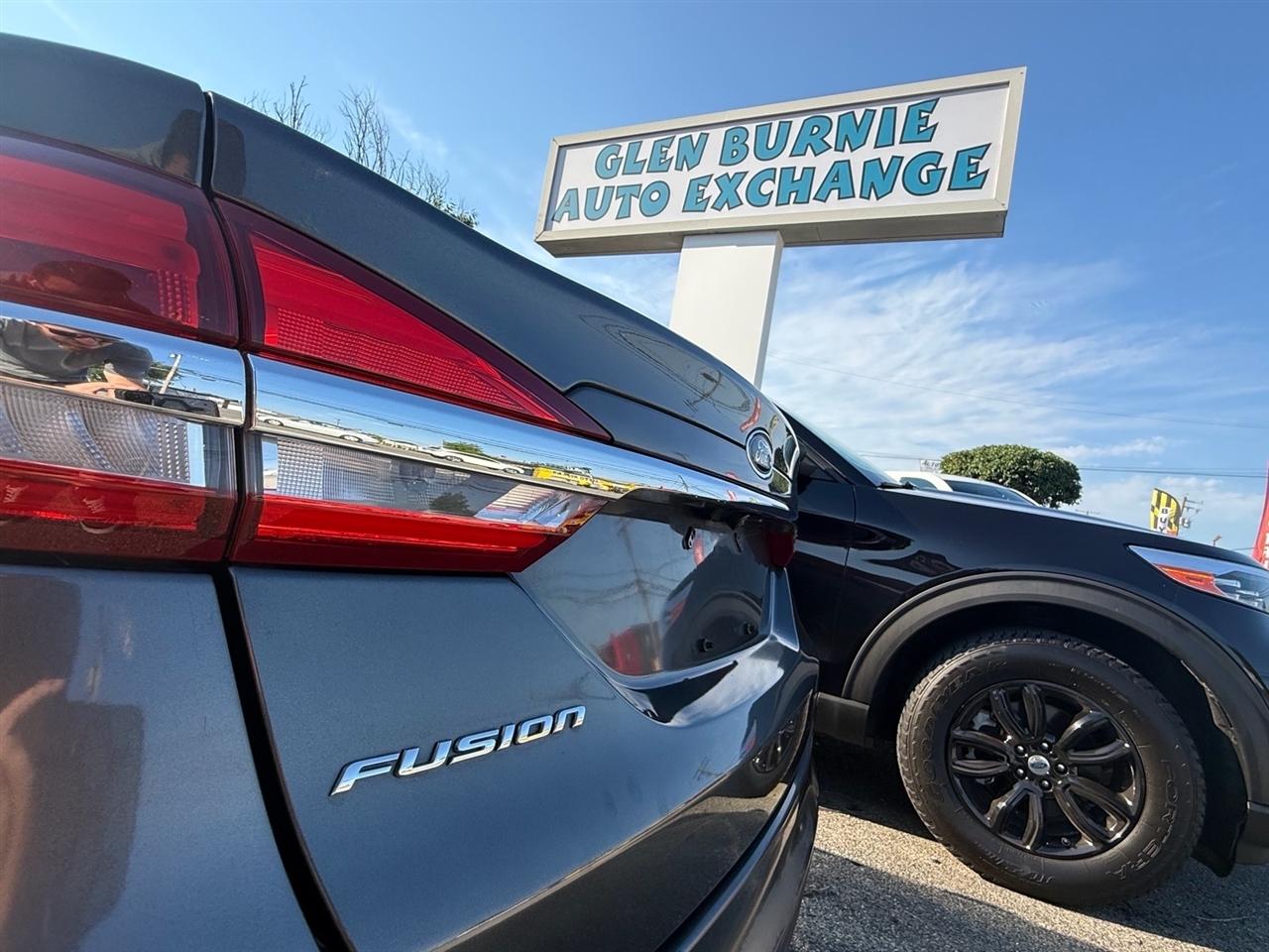 Ford Fusion S FWD 2017
