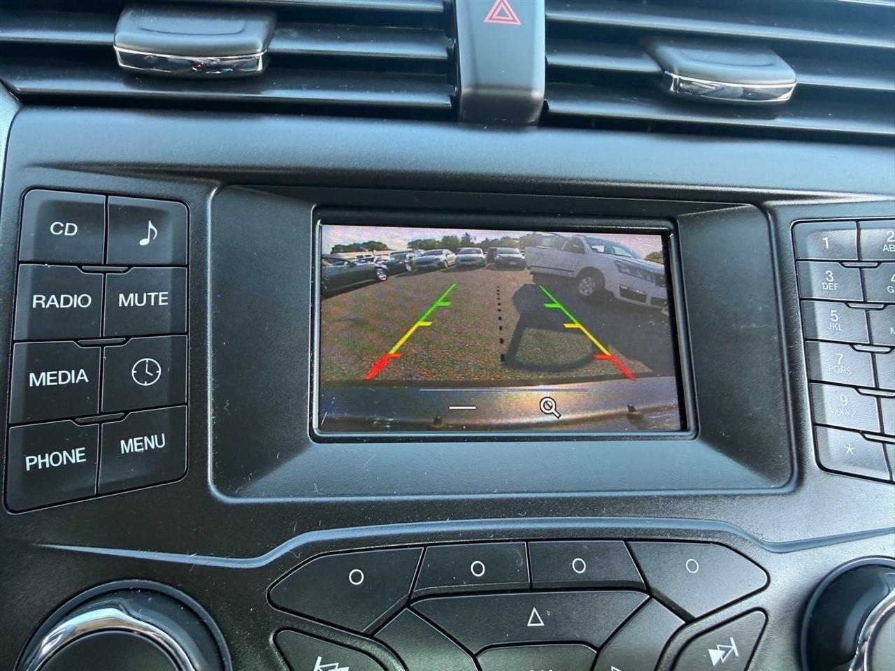 Ford Fusion S FWD 2017