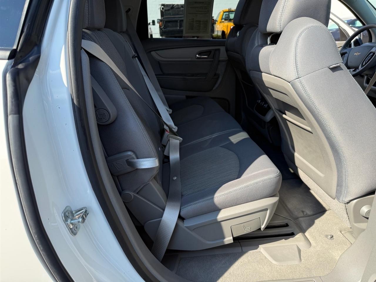 Chevrolet Traverse AWD 4dr LS 2015