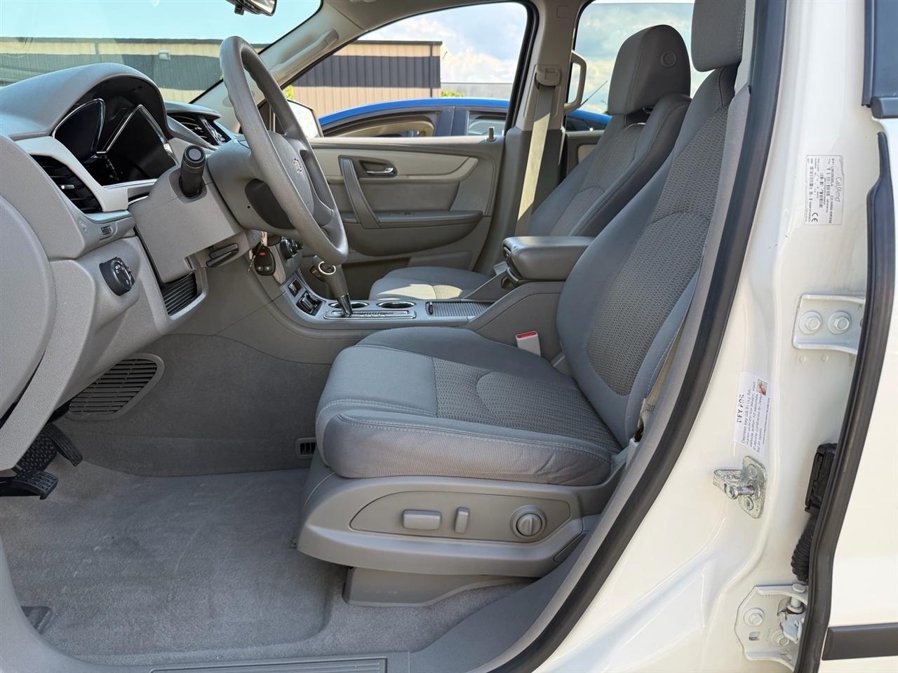 Chevrolet Traverse AWD 4dr LS 2015