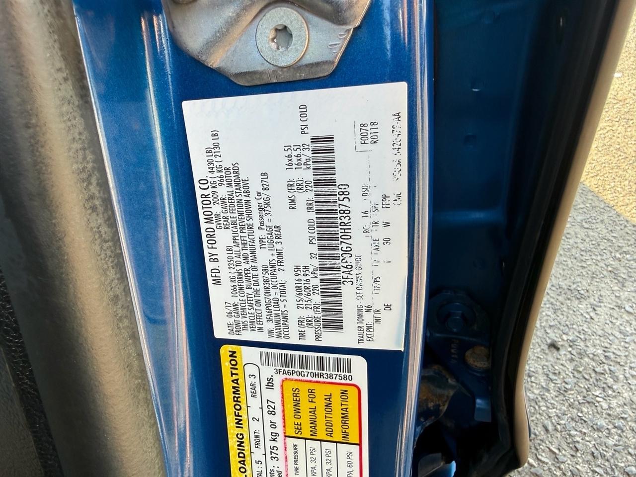 Ford Fusion S FWD 2017