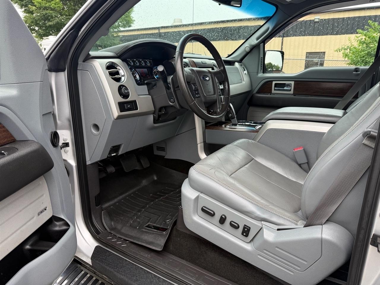 Ford F-150 4WD SuperCrew 145" Lariat 2014
