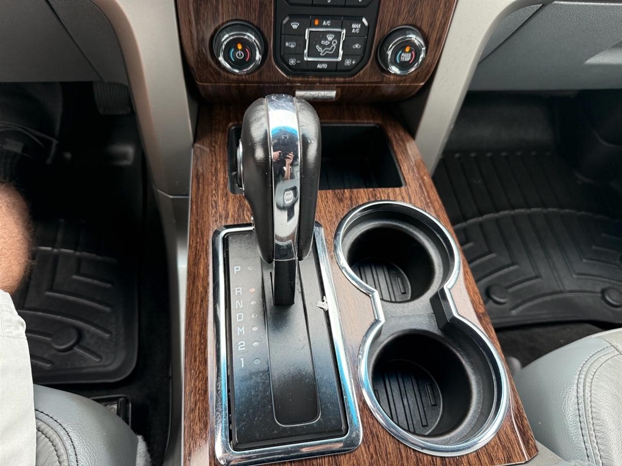 Ford F-150 4WD SuperCrew 145" Lariat 2014