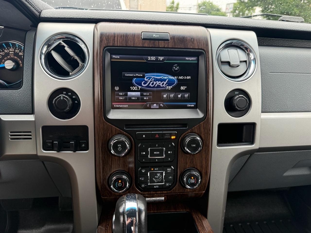 Ford F-150 4WD SuperCrew 145" Lariat 2014
