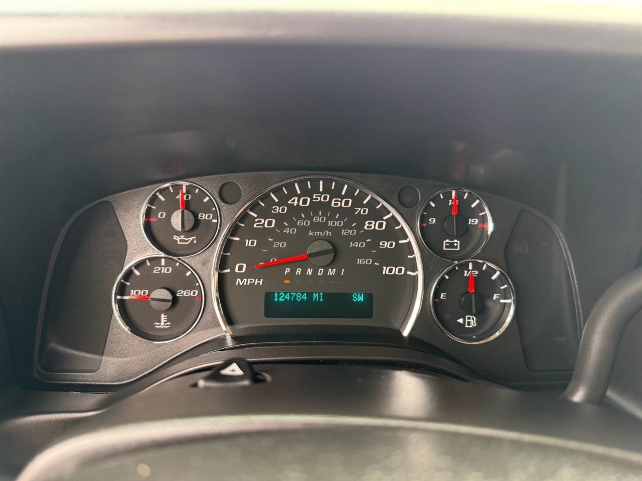 Chevrolet Express Passenger RWD 2500 135" LS 2014