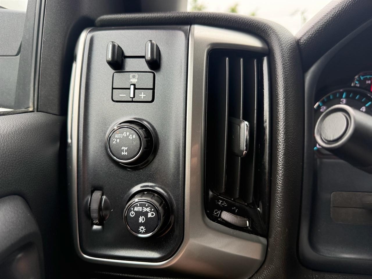 Chevrolet Silverado 1500 LD 4WD Double Cab LT w/2LT 2019