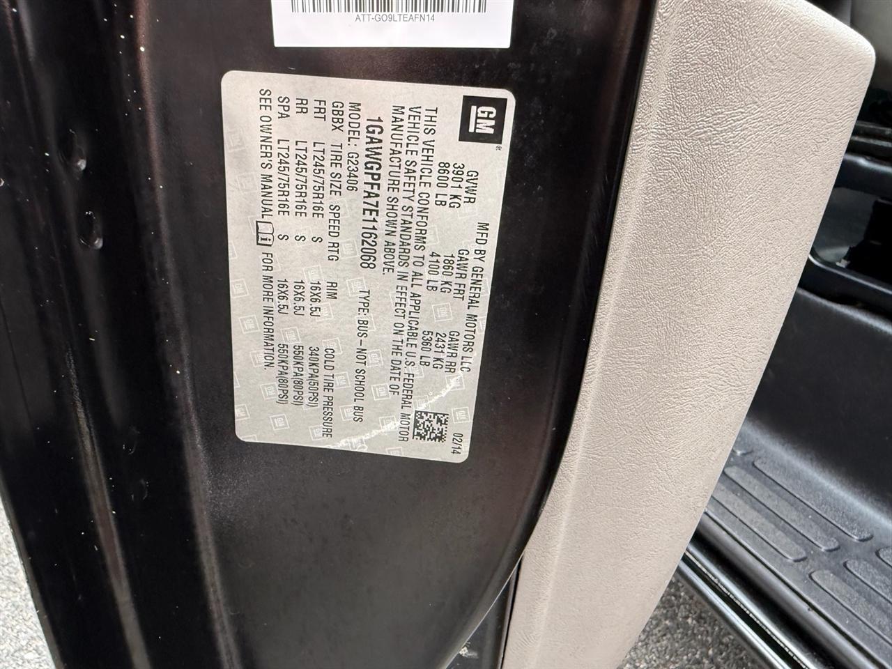 Chevrolet Express Passenger RWD 2500 135" LS 2014