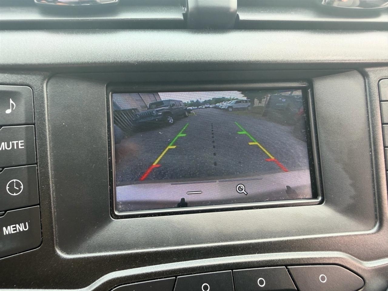 Ford Fusion S FWD 2017